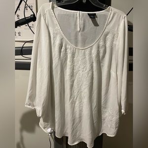 Torrid 2x white lace blouse